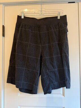 Lululemon 11" Unlined Plaid Shorts - Size L